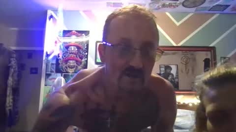 we_r_freaks online show from February 1, 10:56 am