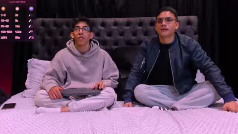 Jhonny Dick  his neighbors. online show from February 27, 12:58 am