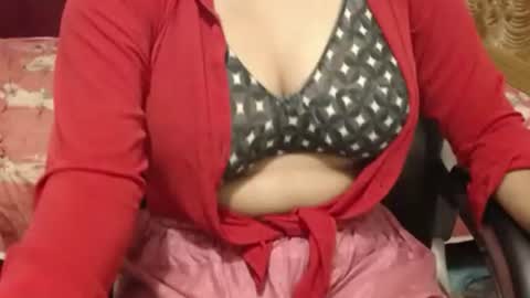 mina online show from July 9, 9:19 pm