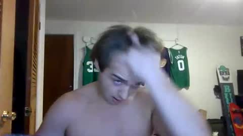 weenskir online show from April 8, 7:17 pm