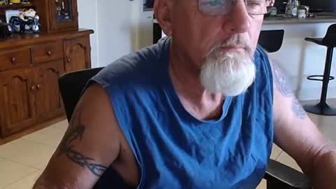 Wellhelloo online show from February 20, 6:02 am