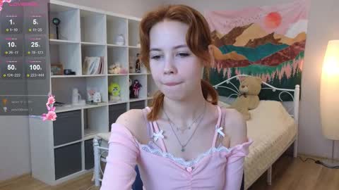 Snapshot of wendy_cutiex chatting on October 18, 5:17 pm Wendy online show from October 18, 5:17 pm