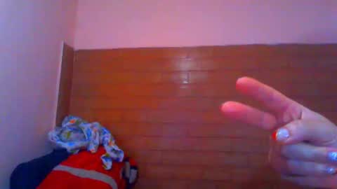 TaTis online show from December 6, 8:23 pm