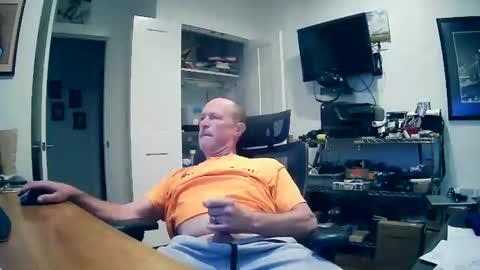 weseeyouwatching online show from December 4, 11:37 pm