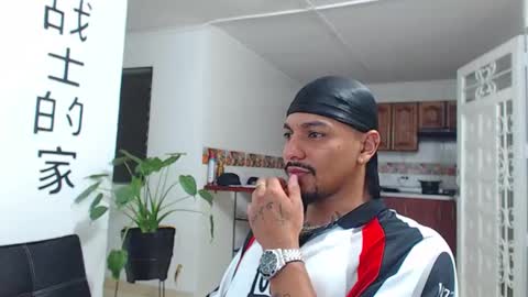 Wesley Rogger online show from February 19, 12:21 am