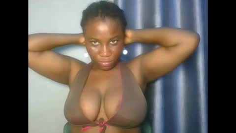 Snapshot of wetfatpussy_ chatting on October 22, 7:15 pm wetfatpussy_ online show from October 22, 7:15 pm