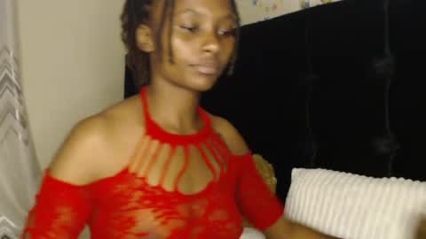Bella online show from June 26, 3:28 pm