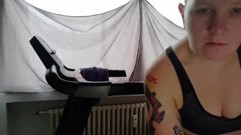 Wetgerman online show from February 1, 1:52 pm