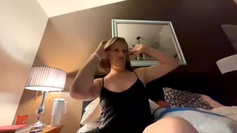 Whisper online show from October 4, 6:22 am