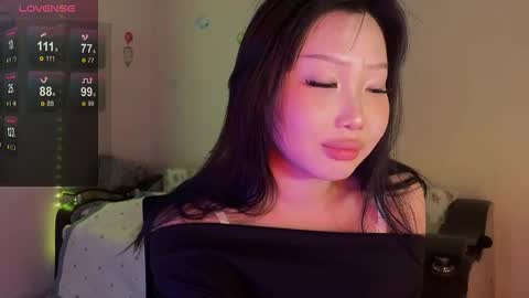 DarsyWhispers online show from January 18, 8:12 am