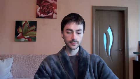 Tom online show from October 8, 2:12 pm