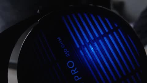 Melania and Mikey online show from February 24, 12:30 pm