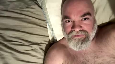 whiteowl0404 online show from December 26, 10:37 am