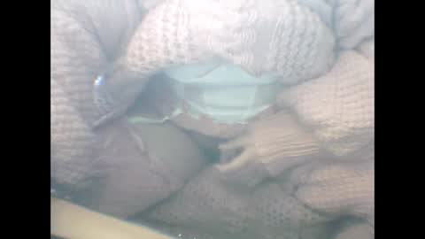 Snapshot of whitesweater chatting on February 12, 10:14 am whitesweater online show from February 12, 10:14 am