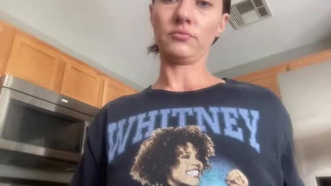 iamwhitneyoc online show from May 24, 9:10 pm