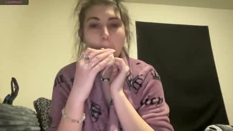 Wh1t  Ky online show from February 4, 8:29 am