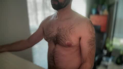 whoisthere_new online show from February 26, 7:10 pm