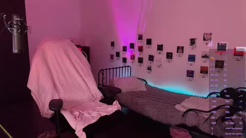 iggy iggz online show from February 26, 9:07 pm