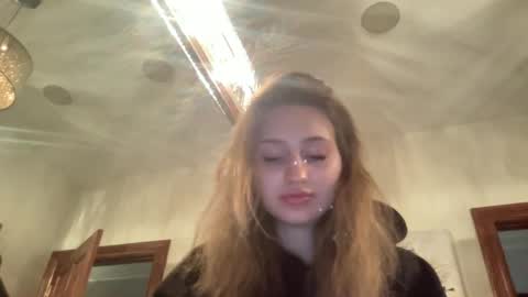 wiinterafterdarkk online show from June 23, 8:04 pm