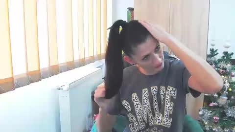 Bea online show from December 22, 9:05 am