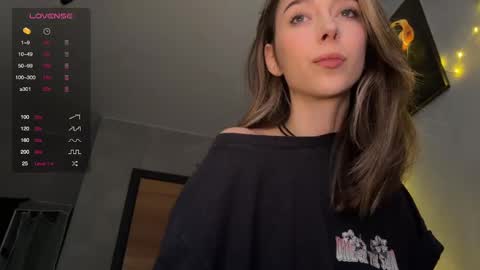 wildsable_ online show from February 18, 12:06 pm