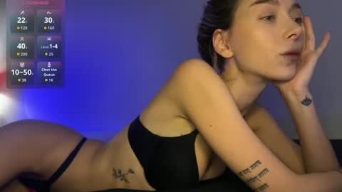 wildsable_ online show from November 29, 11:51 am