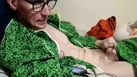 willbarringer12 online show from April 30, 8:57 pm