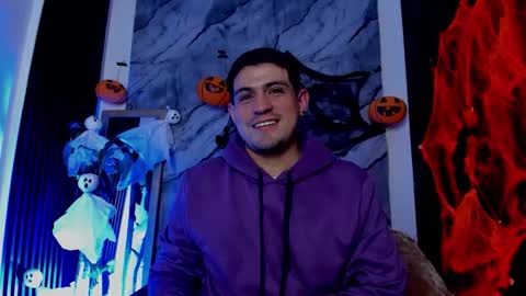 William Steel online show from October 15, 3:32 am