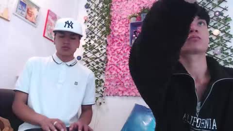 willians__ online show from October 19, 4:06 am