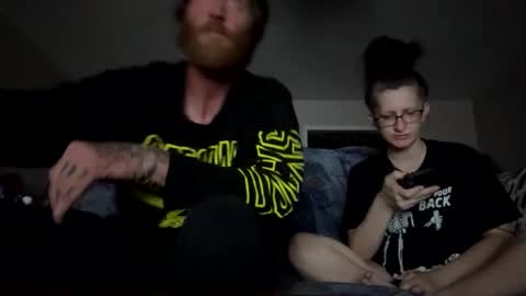 lovEEdovEE online show from May 6, 2:06 am