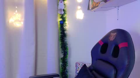 willy_veins online show from December 3, 11:11 am