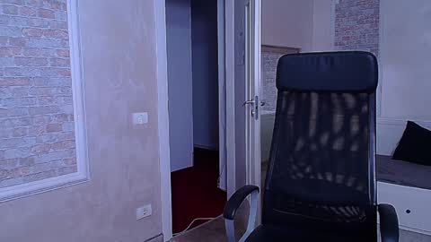 Snapshot of wilsonjules chatting on January 17, 8:33 pm WilsonJules online show from January 17, 8:33 pm