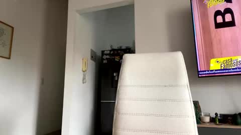 Winniethephoota online show from February 8, 7:28 pm