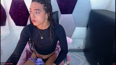 WinnyBarness online show from December 4, 2:22 am