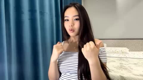 Amina online show from November 13, 2:53 pm