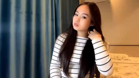 Amina online show from November 15, 2:51 pm