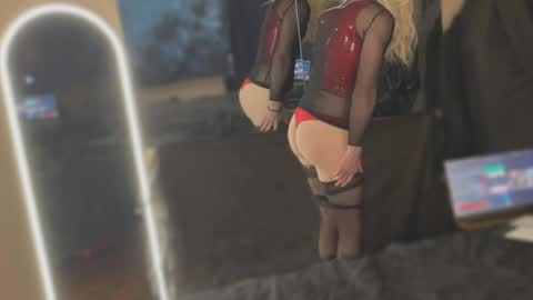 KiwiFruit89 online show from May 24, 6:20 am