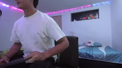 Ken online show from April 4, 7:37 am