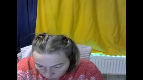 Snapshot of wleslymosw chatting on December 4, 3:15 pm wleslymosw online show from December 4, 3:15 pm