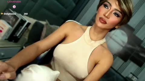 Julia online show from April 8, 11:41 pm