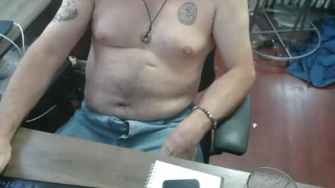 woodworker6473 online show from July 12, 10:02 pm