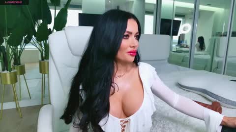 Eva online show from December 6, 8:43 am