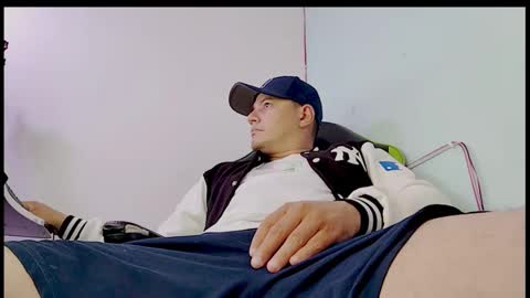 x___frank_hot online show from December 6, 9:18 pm