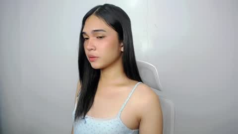 xairah_doux online show from May 16, 12:29 am