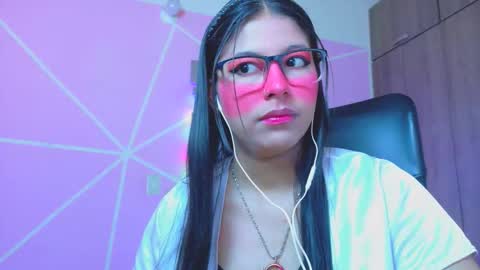 XALLYSONX online show from May 29, 12:03 pm