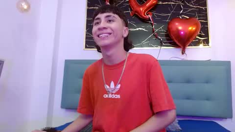 xandergrey8 online show from February 17, 8:52 pm