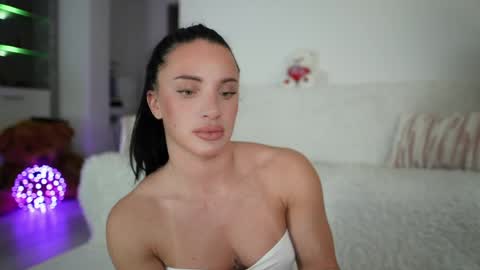 Alexandra online show from May 6, 11:11 pm
