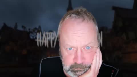 X4RK3V15 online show from October 31, 10:54 pm