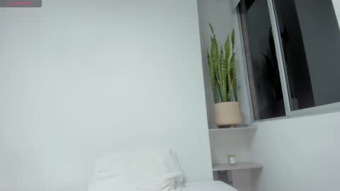 Xavier online show from December 19, 1:01 am