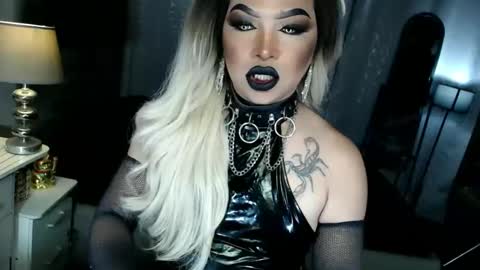 Zhavia online show from October 7, 5:53 pm